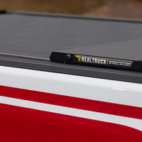 Roll-N-Lock 2020 Jeep Gladiator 5ft bed (w/ Trail Rail System) M-Series Retractable Tonneau Cover